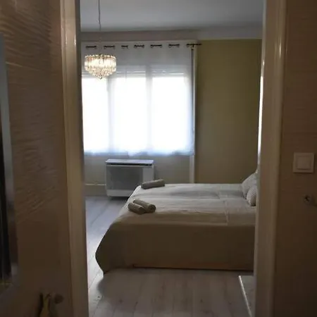 Lägenhet Kenyelmes Lakas Jo Helyen