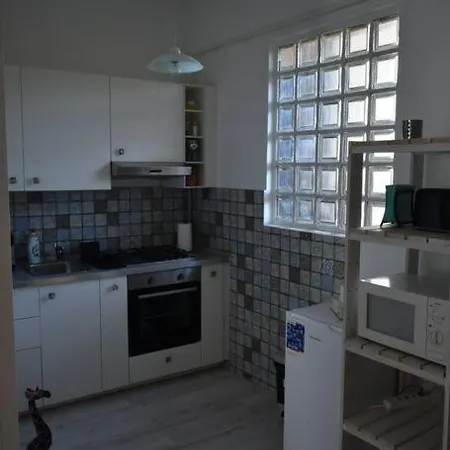 Kenyelmes Lakas Jo Helyen Apartament *