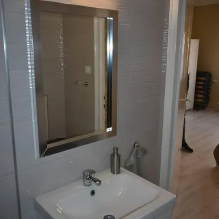Kenyelmes Lakas Jo Helyen Apartman *